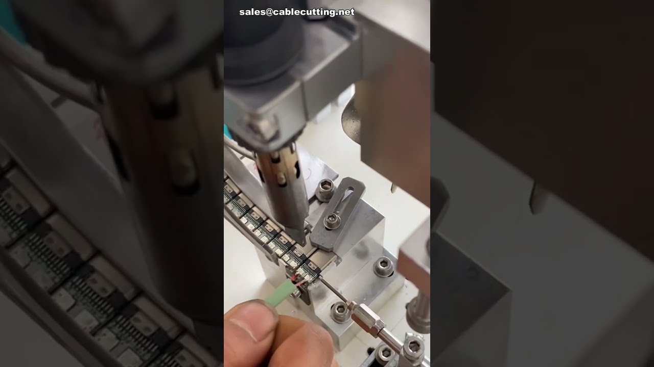 Mesin Solder Kabel Power Bank dengan Pengumpan Getar Otomatis - Tingkatkan Produksi Pabrik