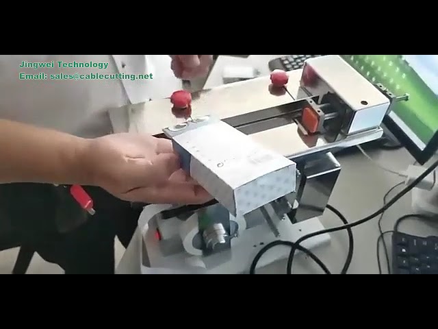 Mesin Pelabel Sudut 90 Derajat Pembungkus Label Manual Perekat Diri PVC 2000BPH