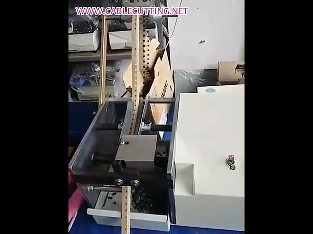 Mesin Pemotong & Pembengkok Kaki Kapasitor Otomatis