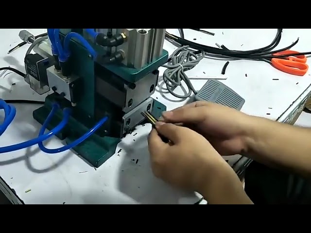 Pisau Khusus Tahan Lama untuk Mesin Pengupas Kabel Pneumatik 3F Core