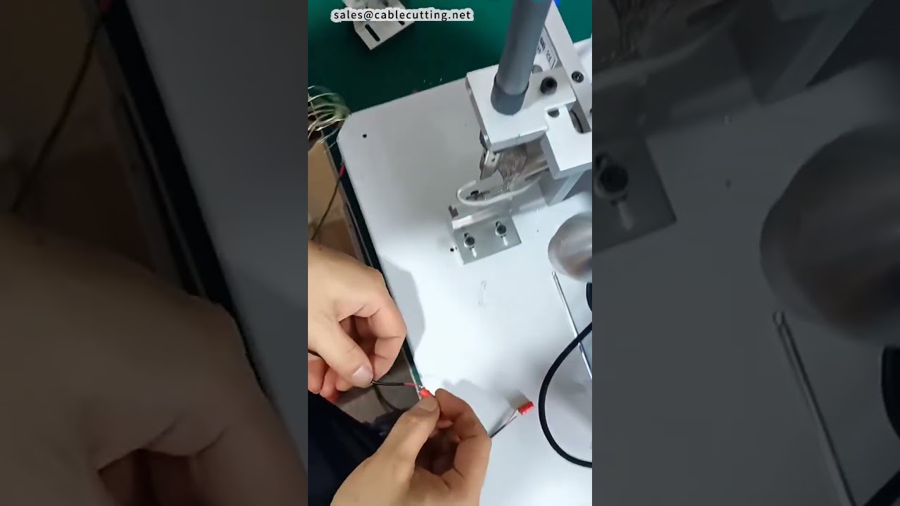 Mesin Solder Otomatis dengan Desain Klip Unik – Efisien dan Inovatif
