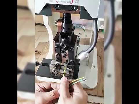 Mesin Crimping Kabel Otomatis 1.5T-2T dengan Cetakan Presisi - Tingkatkan Produksi Pabrik
