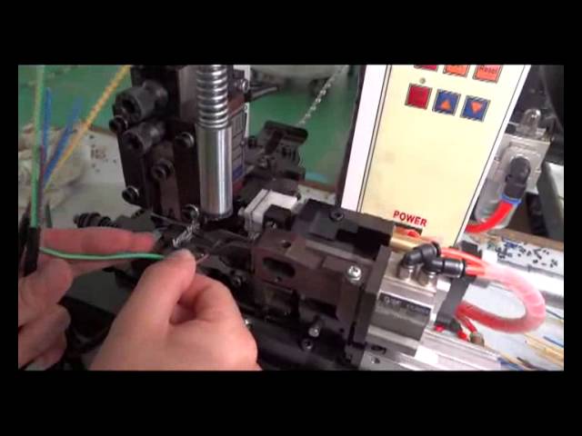 Mesin Stripping dan Crimping Kabel Otomatis - Presisi Tinggi untuk Produksi Harness
