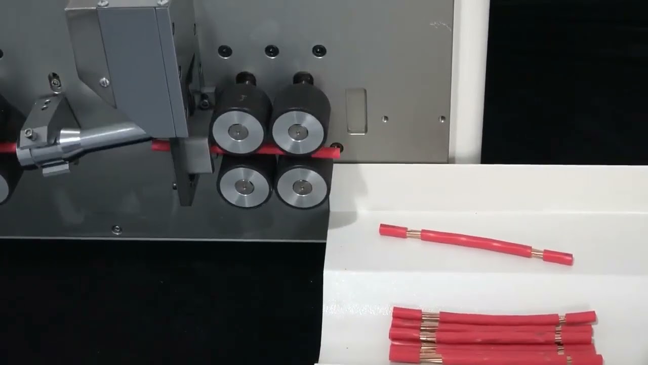 Mesin Kupas dan Potong Kabel Otomatis 8 Roda Layar Sentuh – Untuk Kawat Tunggal 2.5-25mm² & 4-35mm²